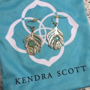 Kendra Scott Feather earrings
